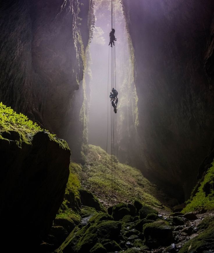 Espeleología Cueva del Mohán